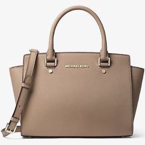 Authentic Michael Kors Selma Purse (Medium)
